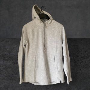 LL Bean women’s medium 1/4 zip pull over hoodie, light gray